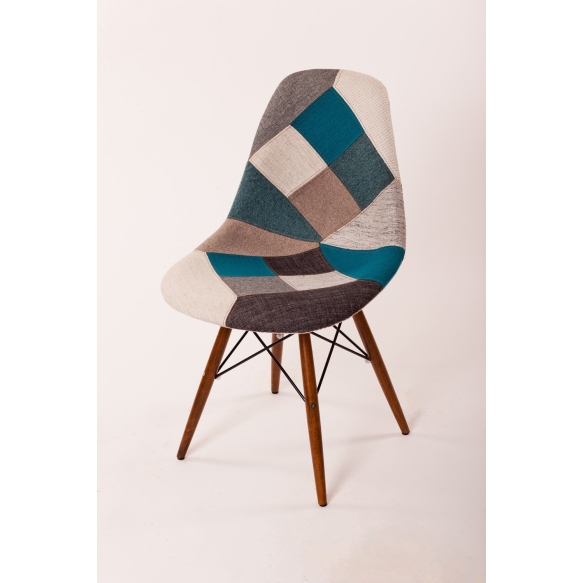 chair Alexis, blue patchwork, light brown feet