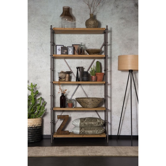 Shelf Iron