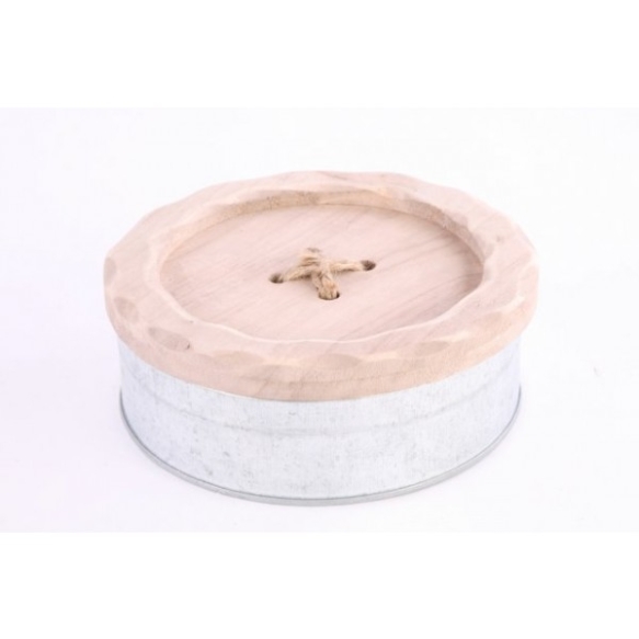 LARGE BUTTON LID SEWING BOX