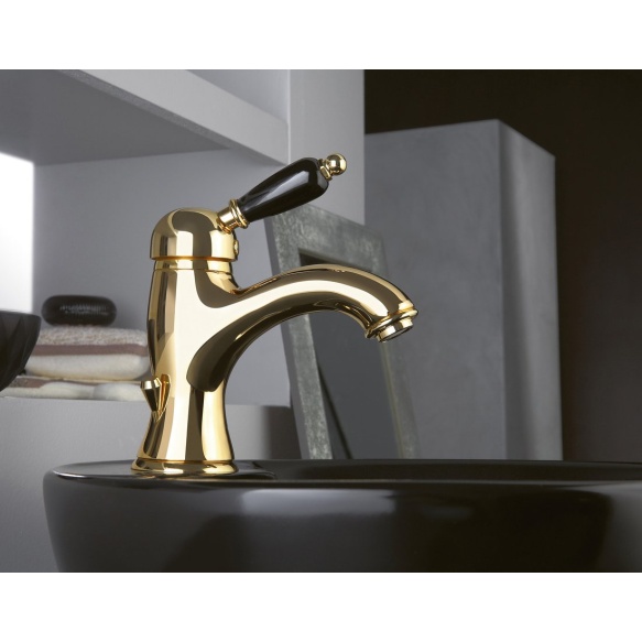 valamusegisti Kirke Black põhjaklapiga, kuld