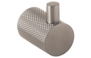 nagi Grino, gun metal